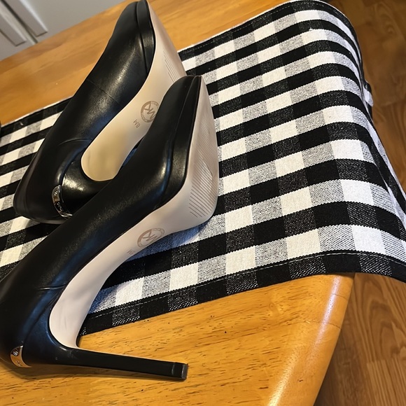 MICHAEL Michael Kors - Picture 4 of 7